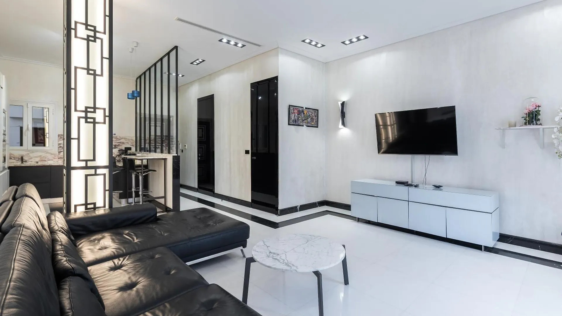 110 M2 Golden Square, Renovated, 20Metres Croisette, Parking Private Apartamento Cannes França