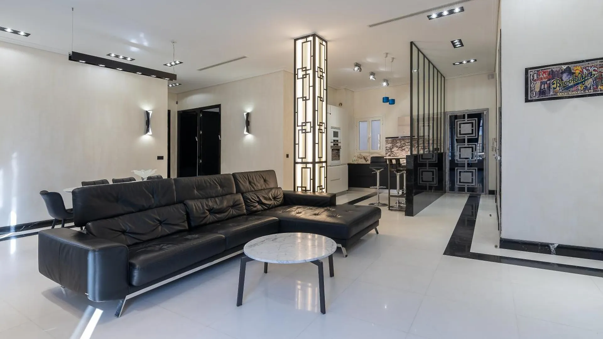 110 M2 Golden Square, Renovated, 20Metres Croisette, Parking Private Lejlighed Cannes 0*,  Frankrig