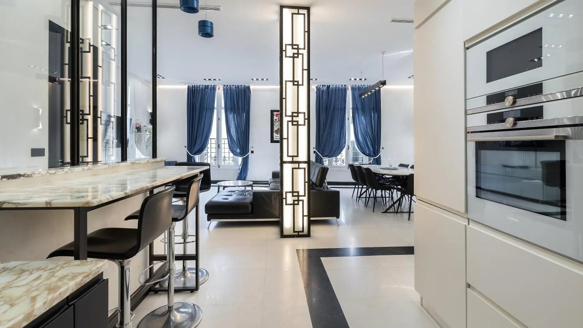 110 M2 Golden Square, Renovated, 20Metres Croisette, Parking Private Apartment Cannes France