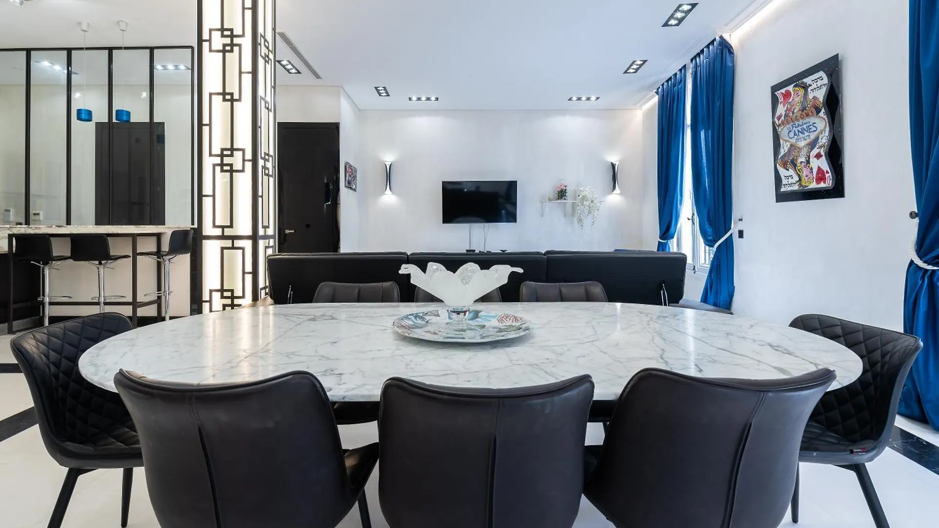 110 M2 Golden Square, Renovated, 20Metres Croisette, Parking Private Apartment Cannes